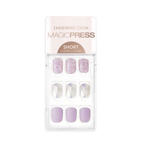 Alluring Diva Magic Press Short Nails: The Ultimate Style Statement